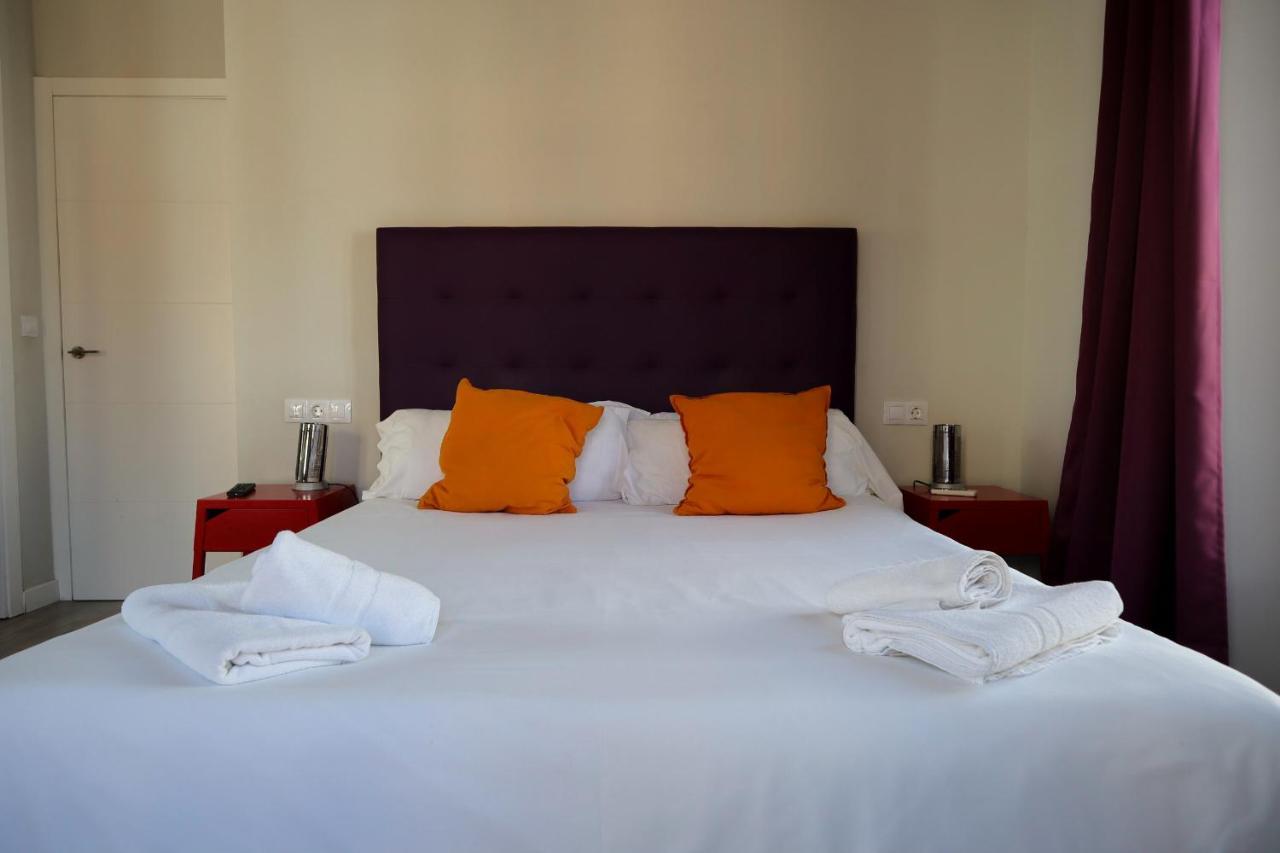 Triana Suite Dreams Seville Ngoại thất bức ảnh